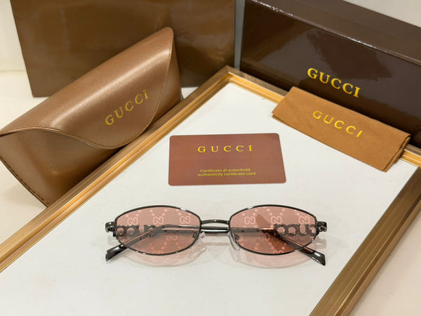 Luxury Gold-Tone Women’s Sunglasses – Elegant, Chic & Timeless