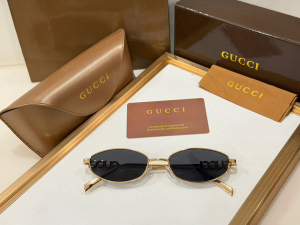 Luxury Gold-Tone Women’s Sunglasses – Elegant, Chic & Timeless