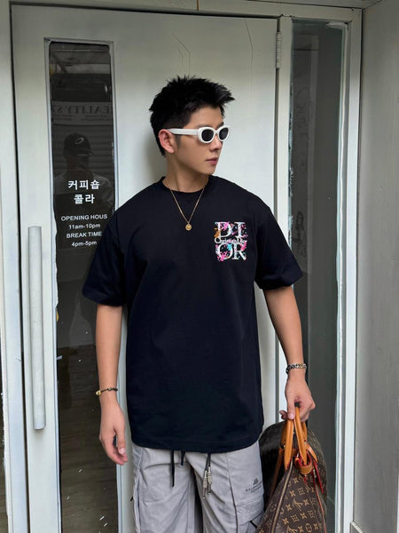 Luxury Black Oversized T-Shirt with Designer Back Print
