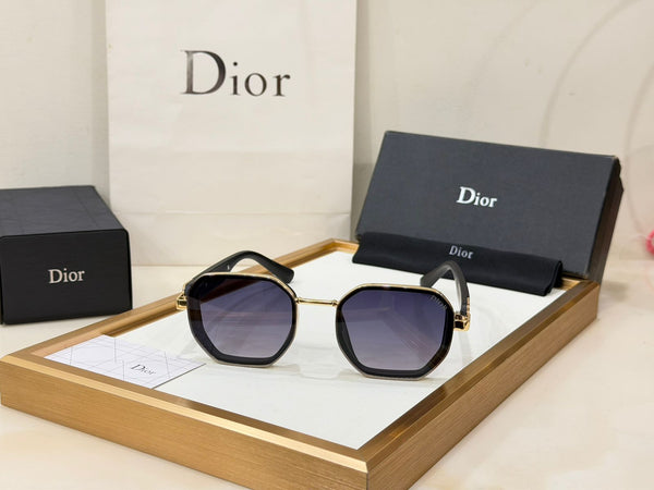 Elegant Women’s Oversized Gradient Square Sunglasses