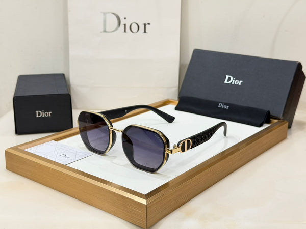 Elegant Women’s Oversized Gradient Square Sunglasses