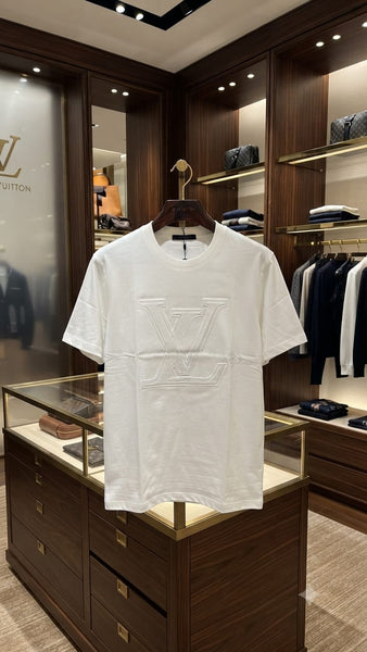 Premium Men's White Embossed Logo Crew Neck  T-Shirt – Luxury Casual Regular Fit