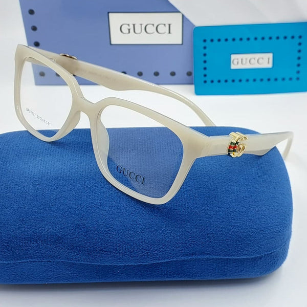 Premium Cat-Eye Eyeglasses – Stylish Lightweight Designer Frame for Women