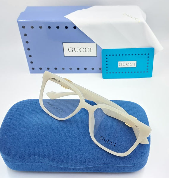 Premium Cat-Eye Eyeglasses – Stylish Lightweight Designer Frame for Women