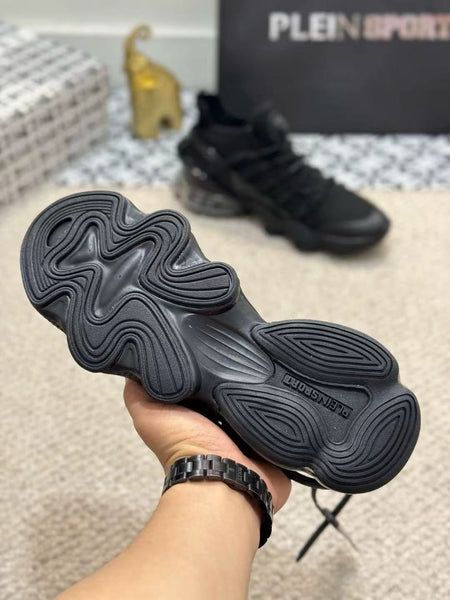 High-Performance Sport Sneakers - All-Black Edition