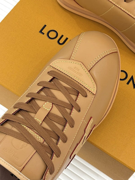 Luxury Brand  BUTTERSOFT Sneaker