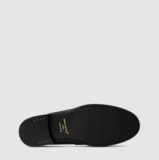 Luxury Branded Black Leather Shoes with Signature Detail