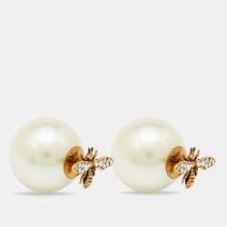 Branded Honey Bee pearl Beautiful Earrings