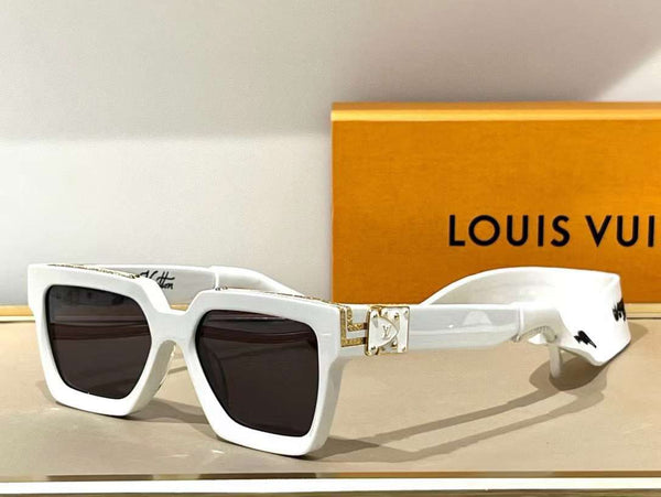 Latest Retro Square Sunglasses With Logo Initial
