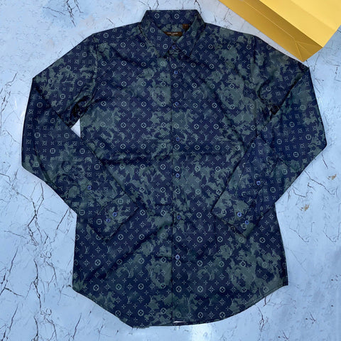 Fashionable All-Over Logo Pattern Shirt For Men