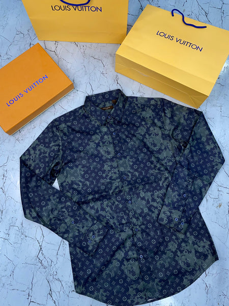 Fashionable All-Over Logo Pattern Shirt For Men