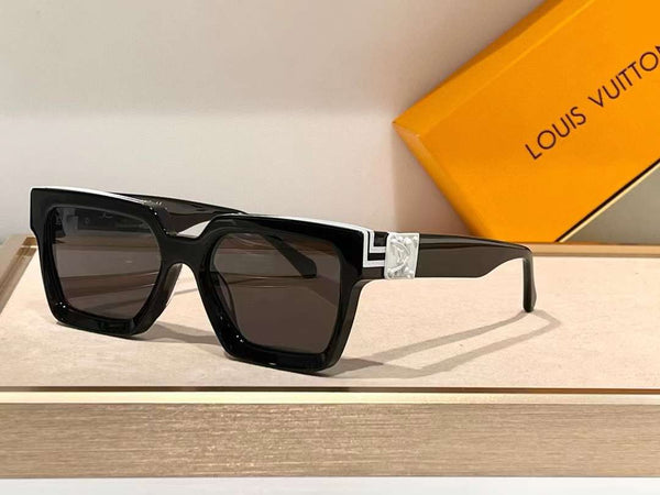 Latest Retro Square Sunglasses With Logo Initial