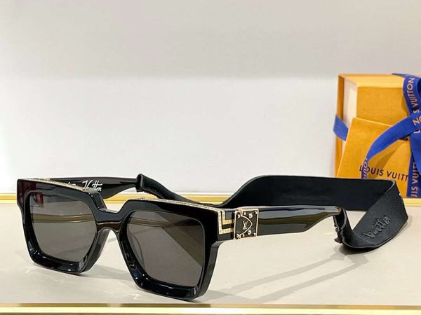 Latest Retro Square Sunglasses With Logo Initial