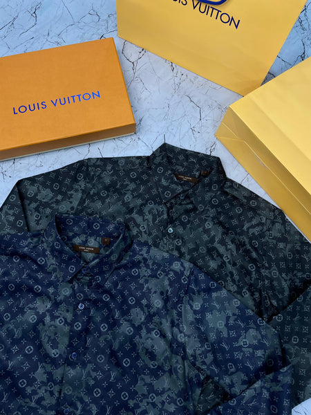 Fashionable All-Over Logo Pattern Shirt For Men