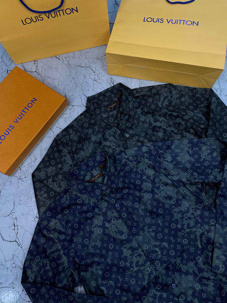 Fashionable All-Over Logo Pattern Shirt For Men