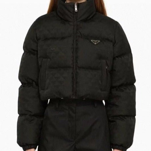 Women Designer Effect Puffer Jacket With Logo Plaque